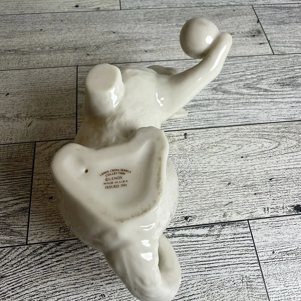 Lenox 1991 China Crown Jewels Cat Figurine Ivory Kitten Playing With Ball Estate